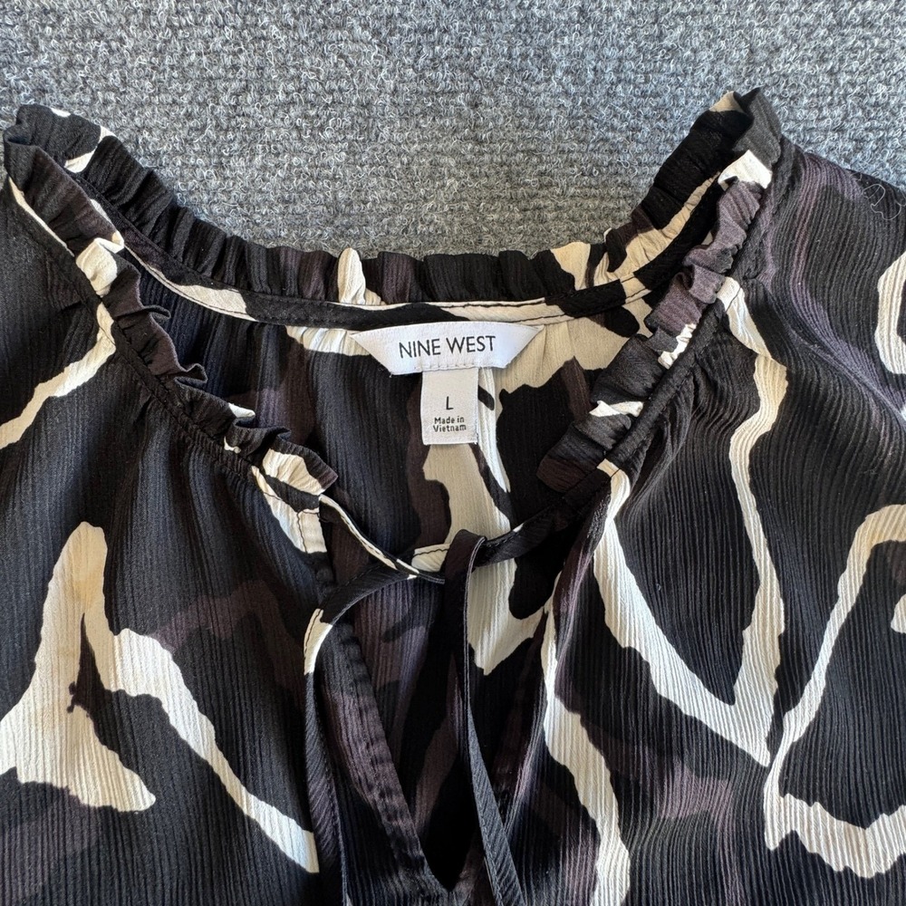 Nine West Women Black White Abstract Print Ruffle Tie Neck Blouse Size L - Picture 2 of 4
